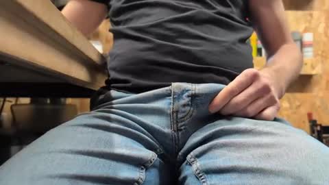 Snapshot of henkietien chatting on December 2024 11:08:02 AM henkietien online show from December 2024 11:08:02 AM