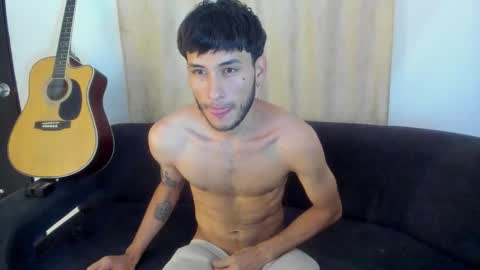 henrik_senn online show from November 2025 11:41:01 AM