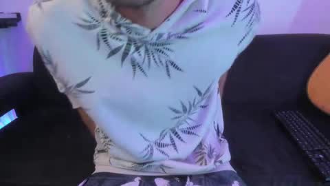 henrik_senn online show from April 2026 10:40:01 AM