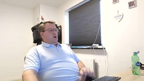 Snapshot of henrikrp1971 chatting on January 2025 11:32:02 AM henrikrp1971 online show from January 2025 11:32:02 AM