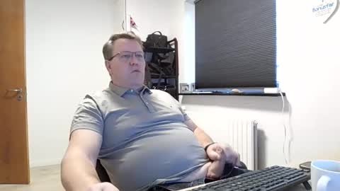 Snapshot of henrikrp1971 chatting on January 2025 12:10:01 PM henrikrp1971 online show from January 2025 12:10:01 PM