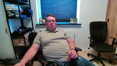 Snapshot of henrikrp1971 chatting on April 2026 12:49:01 PM henrikrp1971 online show from April 2026 12:49:01 PM