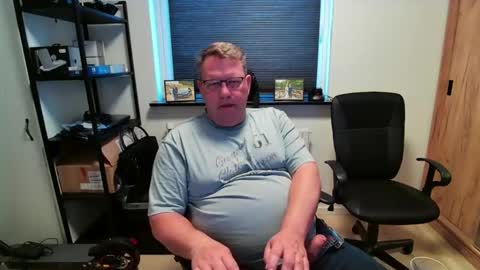 Snapshot of henrikrp1971 chatting on April 2026 05:27:01 PM henrikrp1971 online show from April 2026 05:27:01 PM
