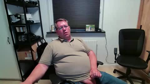 Snapshot of henrikrp1971 chatting on May 2026 08:25:02 PM henrikrp1971 online show from May 2026 08:25:02 PM