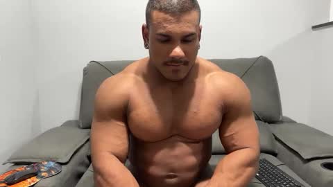 Henri online show from March 2025 12:15:01 AM