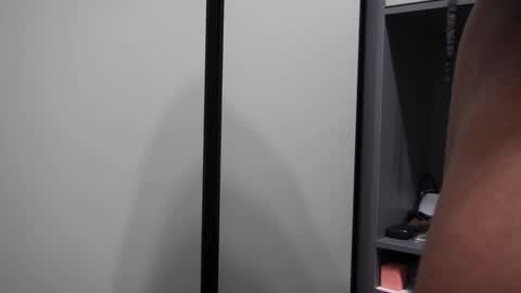 Henri online show from September 2025 05:29:01 AM