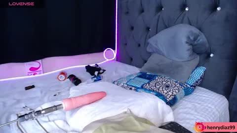 Snapshot of henry_diaz chatting on December 2024 07:35:01 AM Henry online show from December 2024 07:35:01 AM