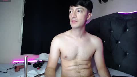 Snapshot of henry_diaz chatting on October 2025 09:17:01 AM Henry online show from October 2025 09:17:01 AM