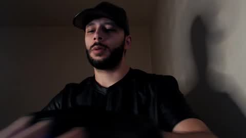 HenryAxe online show from October 2025 08:00:02 AM