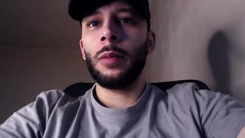 HenryAxe online show from November 2025 09:42:01 AM