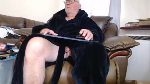 Snapshot of henryjxxx chatting on September 2025 09:42:02 AM henryjxxx online show from September 2025 09:42:02 AM