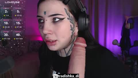 Snapshot of herbal_helpmepls chatting on November 2025 07:23:02 PM dirty Diana online show from November 2025 07:23:02 PM