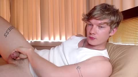 Gregblonde  Alextattoo online show from December 2024 04:43:02 AM