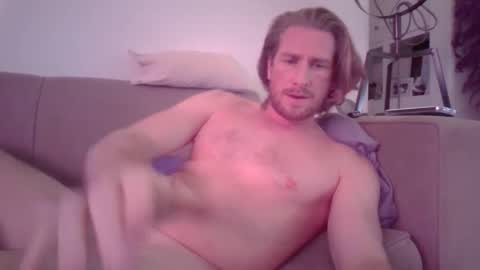 Snapshot of hereforit310 chatting on December 2024 09:43:02 PM hereforit310 online show from December 2024 09:43:02 PM