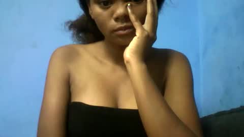 herisse01 online show from April 2026 10:58:01 PM