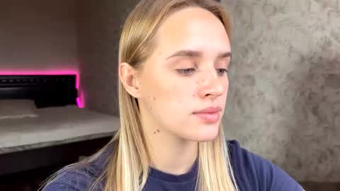 Sylvia online show from October 2025 07:53:02 AM