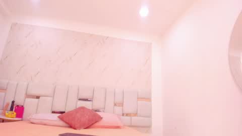 hermione_brown online show from April 2026 04:48:02 PM