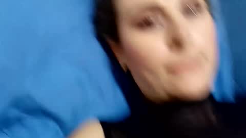 Snapshot of hestesiaxx chatting on November 2025 03:39:02 AM Hestesiaxx online show from November 2025 03:39:02 AM