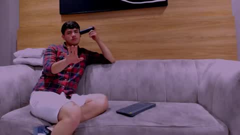 heteros men online show from December 2025 01:26:01 PM