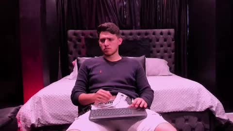 heteros men online show from March 2026 08:35:02 PM