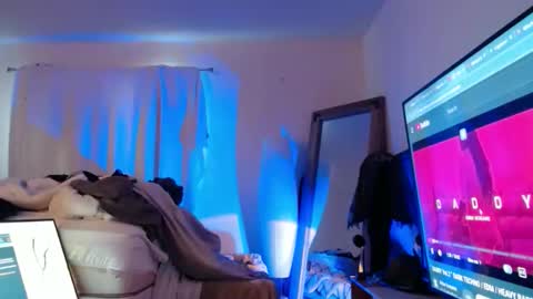 hevin69 online show from December 2025 03:19:02 PM