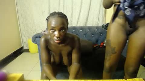 Hevyn online show from December 2025 07:41:01 PM