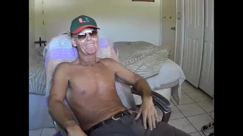 hewes1 online show from November 2025 08:36:02 PM