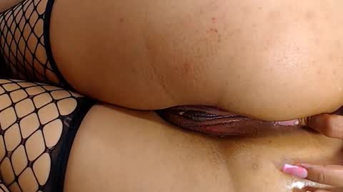 SARA online show from November 2025 12:49:01 PM