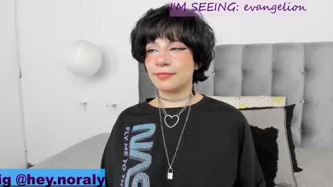 Noraly  online show from February 2025 04:41:02 AM