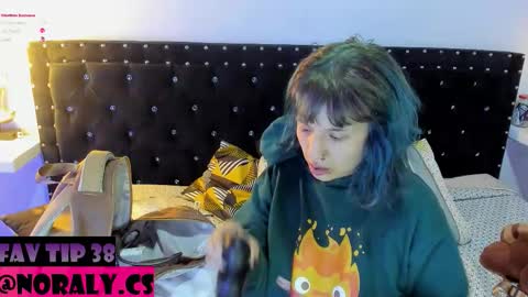 Noraly  online show from March 2026 04:07:02 AM