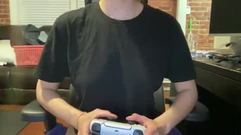 Snapshot of heybluebabe chatting on March 2025 03:08:01 AM Blue online show from March 2025 03:08:01 AM