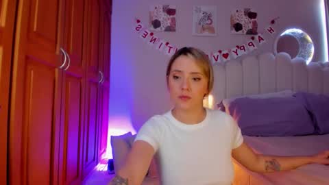 Martina Ricci Show schedule Monday to Friday 8am colombia time I work some weekends  online show from February 2026 03:29:02 PM