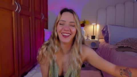 Martina Ricci Show schedule Monday to Friday 8am colombia time I work some weekends  online show from March 2026 01:49:01 PM