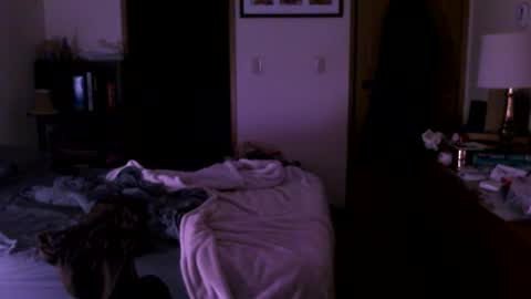 Snapshot of hg99too chatting on September 2025 02:11:01 PM hg99too online show from September 2025 02:11:01 PM