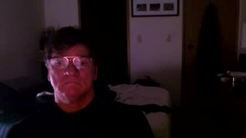 Snapshot of hg99too chatting on November 2025 03:06:02 PM hg99too online show from November 2025 03:06:02 PM