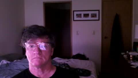 Snapshot of hg99too chatting on November 2025 04:19:02 PM hg99too online show from November 2025 04:19:02 PM