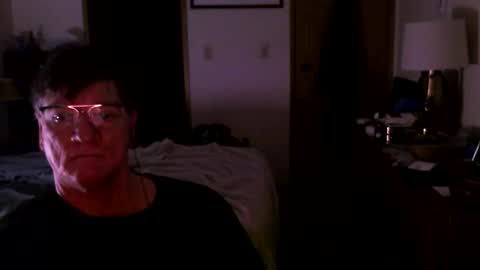 Snapshot of hg99too chatting on December 2025 03:05:01 PM hg99too online show from December 2025 03:05:01 PM