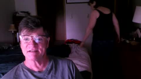 Snapshot of hg99too chatting on May 2026 01:04:02 PM hg99too online show from May 2026 01:04:02 PM