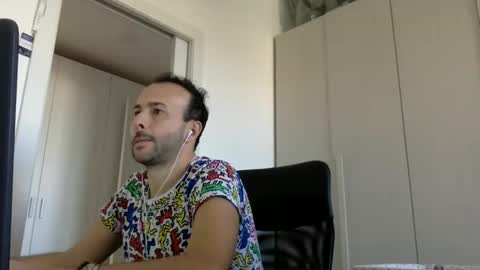 hhombre online show from November 2025 01:56:02 PM