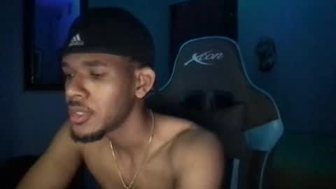 Snapshot of hhotcrazy chatting on October 2025 06:35:02 AM hhotcrazy online show from October 2025 06:35:02 AM