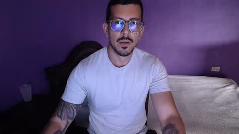 Snapshot of hidenbook chatting on February 2025 05:28:01 PM Hiden online show from February 2025 05:28:01 PM