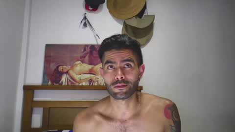 Snapshot of hideonbush051 chatting on September 2025 06:40:01 PM hideonbush online show from September 2025 06:40:01 PM