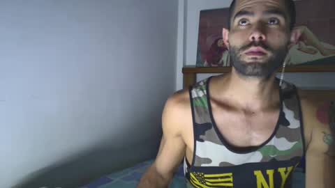 Snapshot of hideonbush051 chatting on September 2025 09:30:01 PM hideonbush online show from September 2025 09:30:01 PM