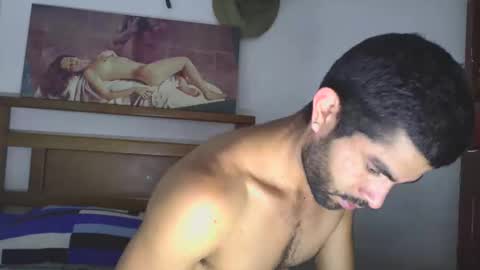 Snapshot of hideonbush051 chatting on October 2025 11:44:01 AM hideonbush online show from October 2025 11:44:01 AM