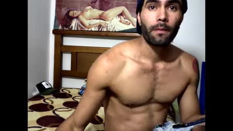 Snapshot of hideonbush051 chatting on November 2025 12:27:01 PM hideonbush online show from November 2025 12:27:01 PM