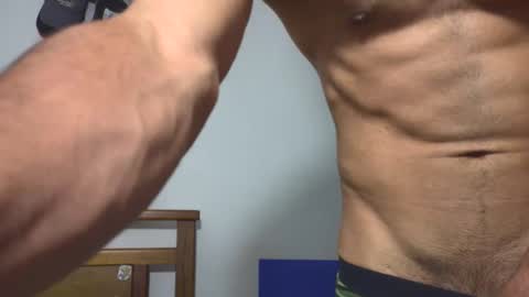 Snapshot of hideonbush051 chatting on November 2025 02:12:01 AM hideonbush online show from November 2025 02:12:01 AM