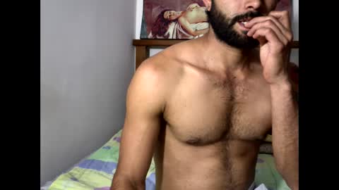 Snapshot of hideonbush051 chatting on November 2025 04:09:02 PM hideonbush online show from November 2025 04:09:02 PM