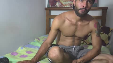 Snapshot of hideonbush051 chatting on December 2025 03:45:02 AM hideonbush online show from December 2025 03:45:02 AM