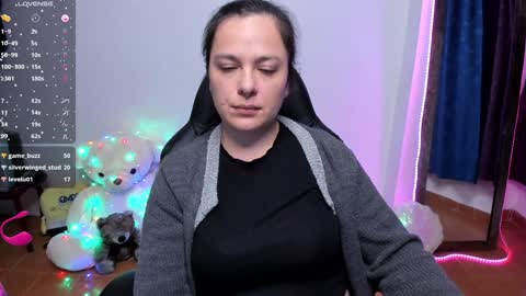 Snapshot of hidianapaola chatting on January 2025 03:30:02 AM Diana online show from January 2025 03:30:02 AM