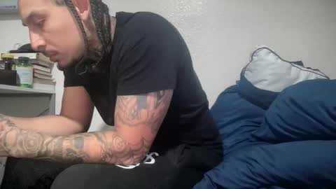 hihello400 online show from November 2025 11:37:02 PM